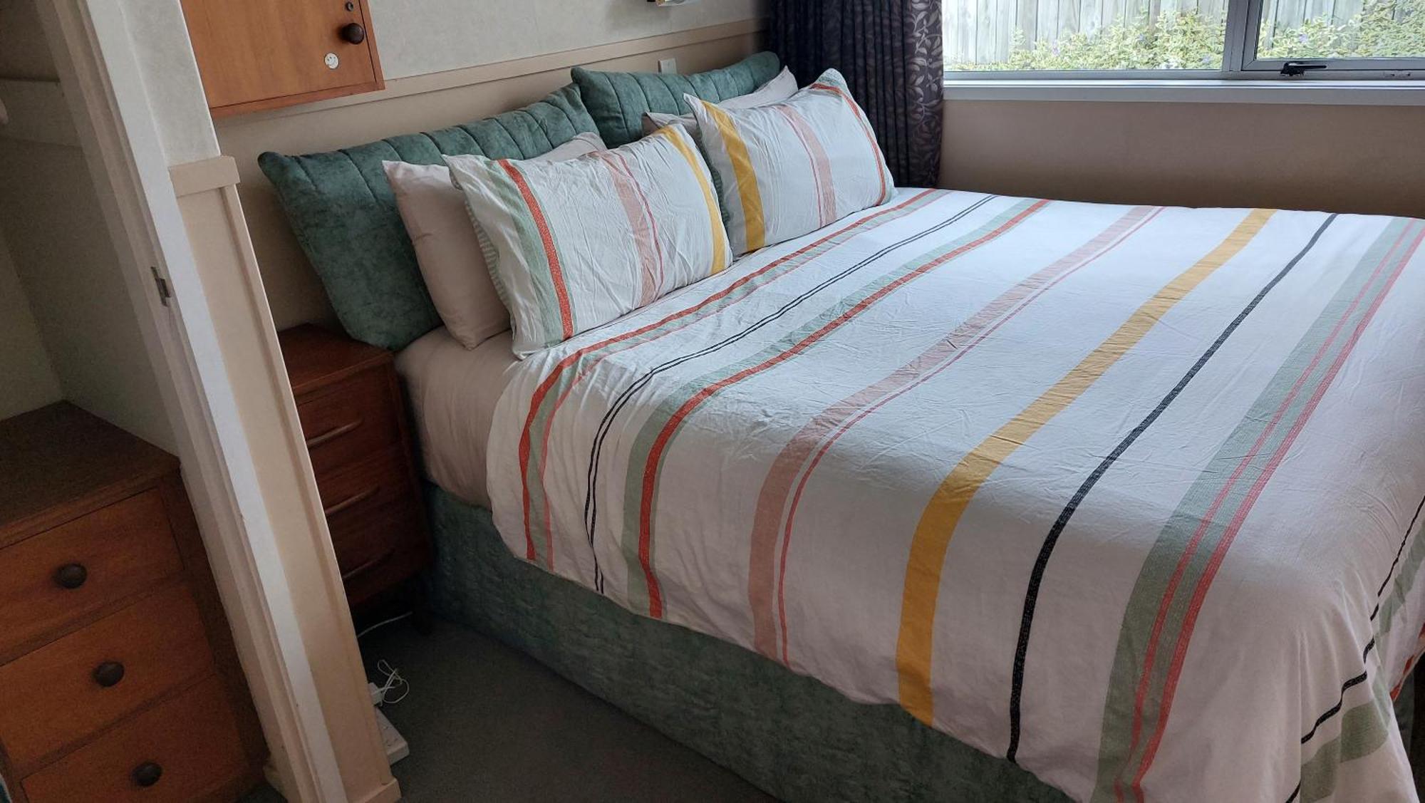 Bed And Breakfast Happy Home Taupo Accommodation Ngoại thất bức ảnh