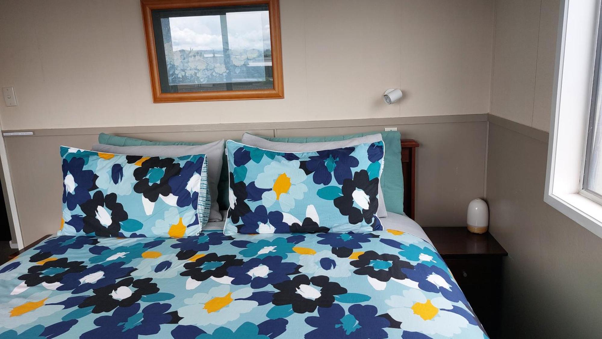 Bed And Breakfast Happy Home Taupo Accommodation Ngoại thất bức ảnh