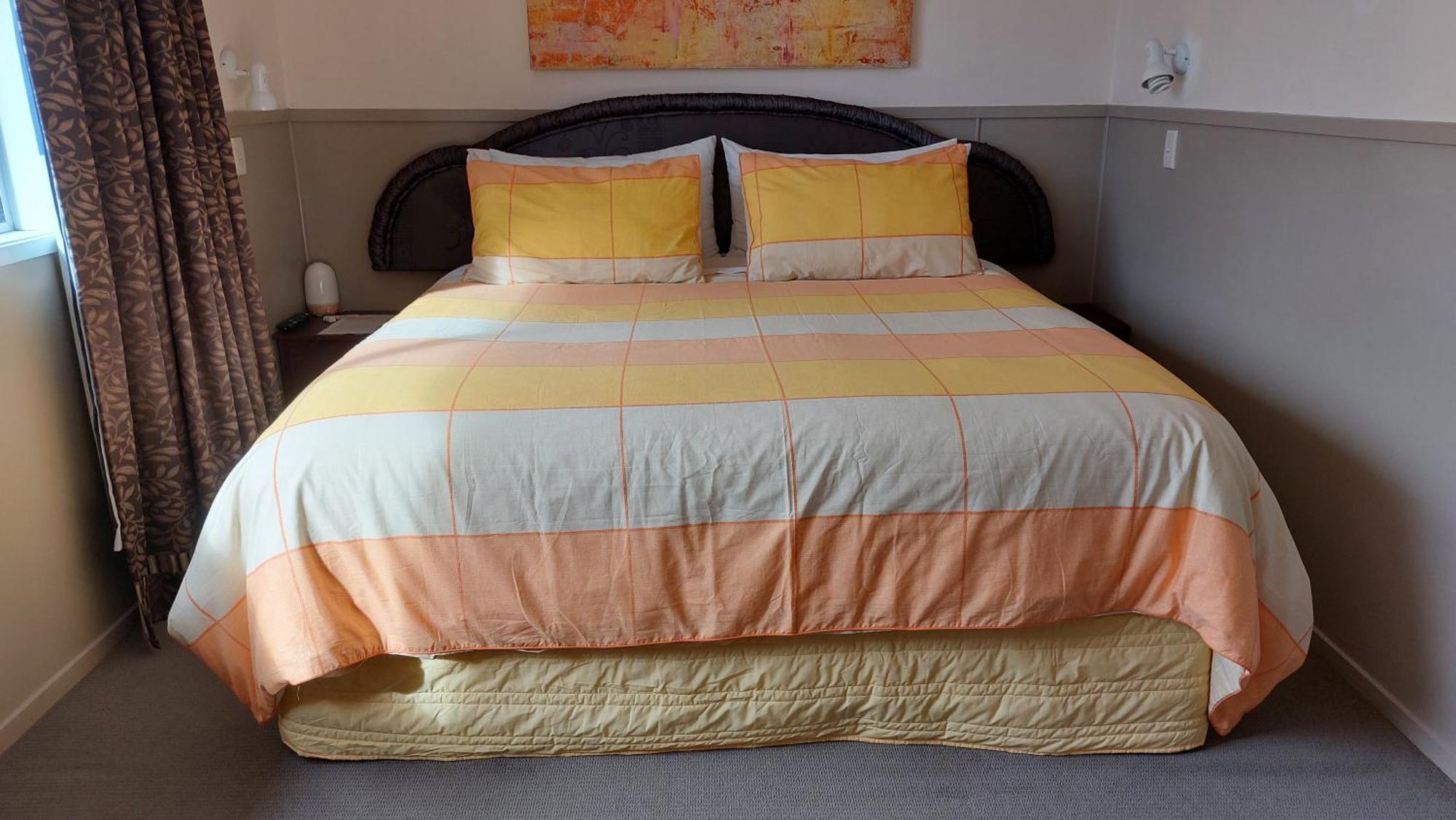 Bed And Breakfast Happy Home Taupo Accommodation Ngoại thất bức ảnh