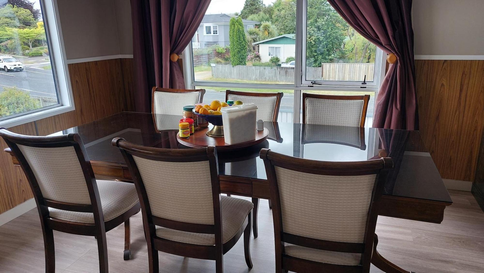 Bed And Breakfast Happy Home Taupo Accommodation Ngoại thất bức ảnh