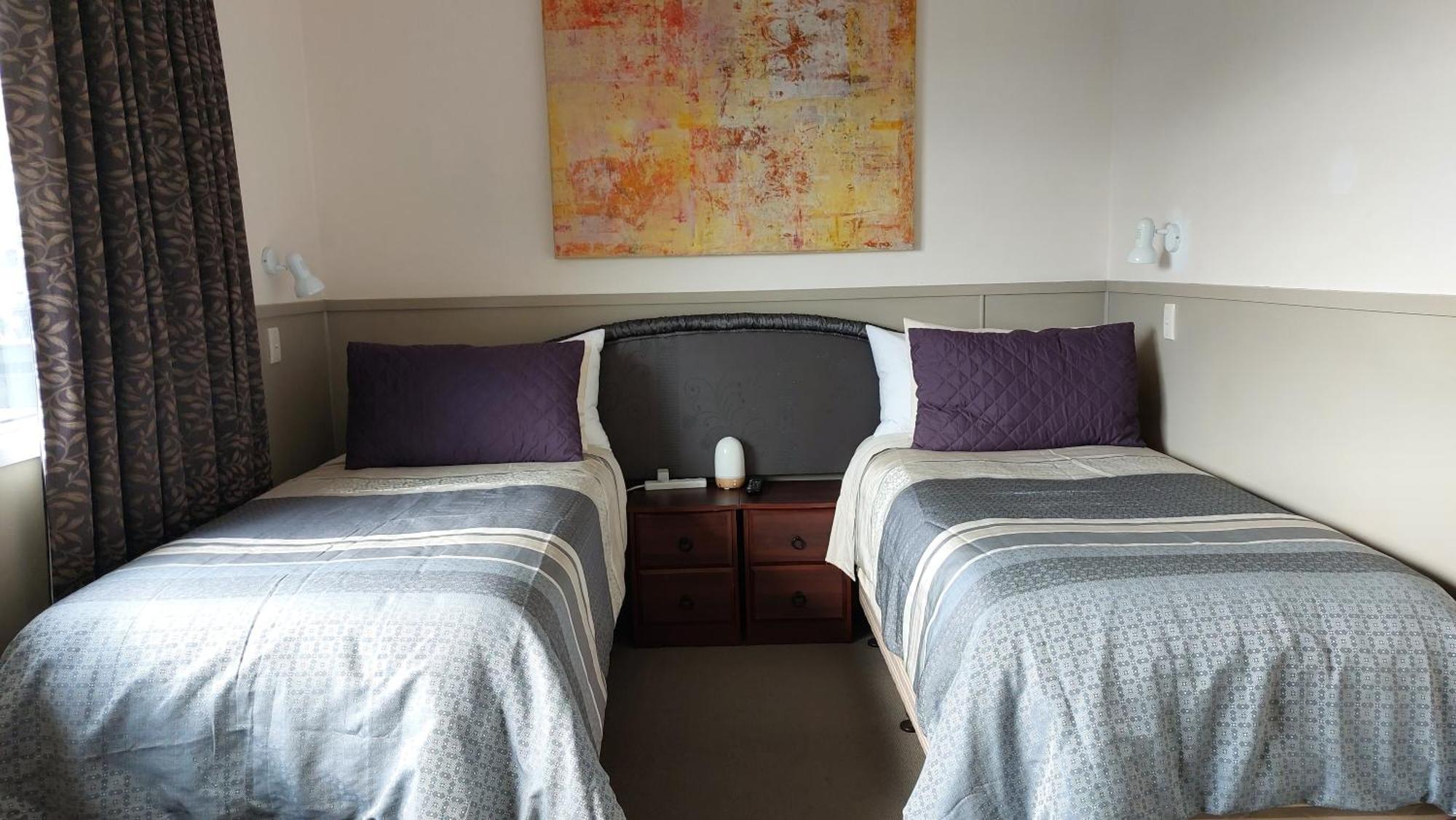 Bed And Breakfast Happy Home Taupo Accommodation Ngoại thất bức ảnh