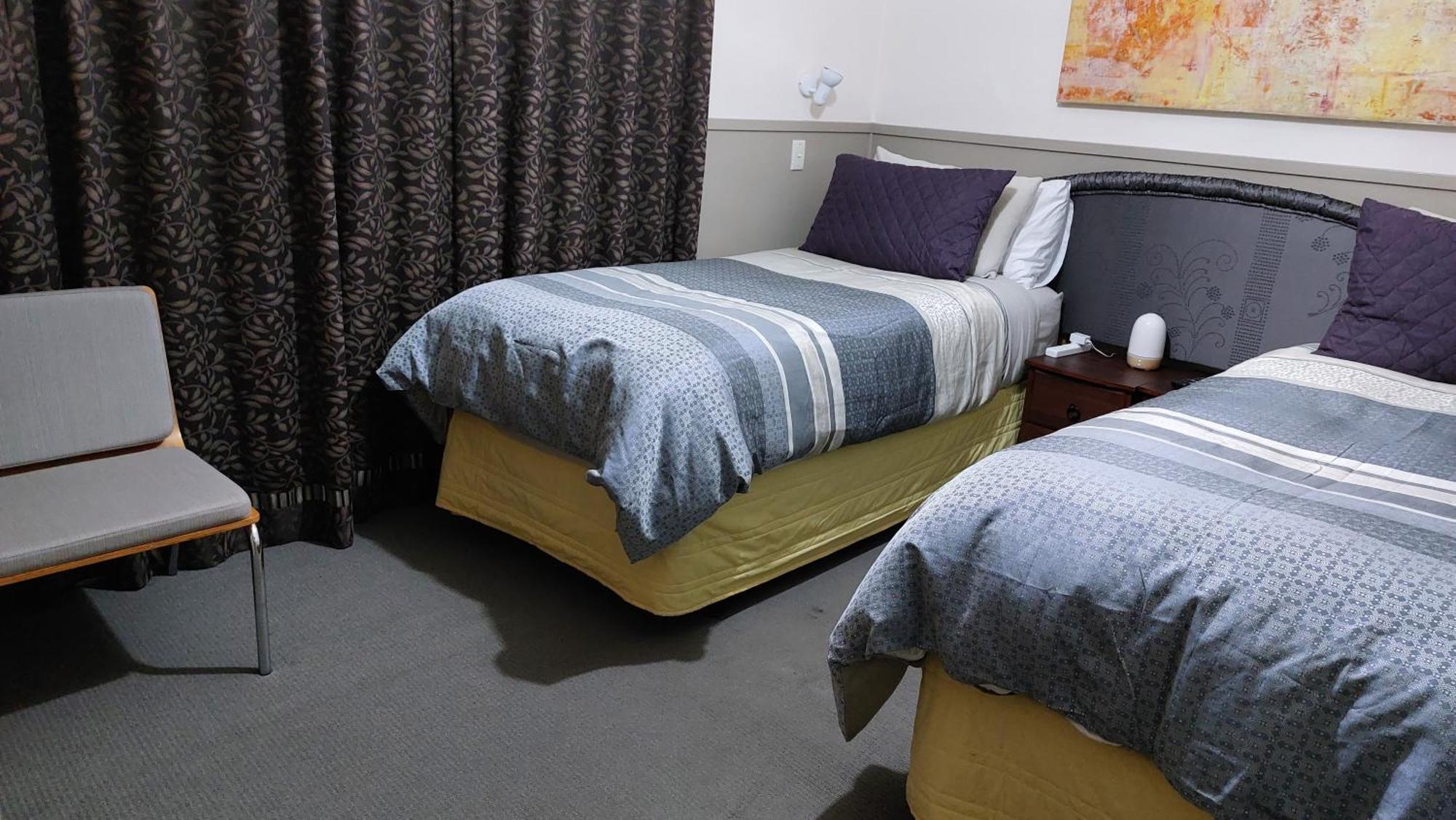 Bed And Breakfast Happy Home Taupo Accommodation Ngoại thất bức ảnh